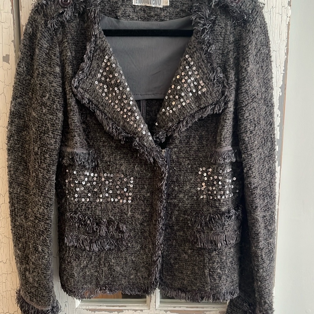 Monoreno sweater/blazer size large